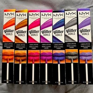 Single glitter gloss